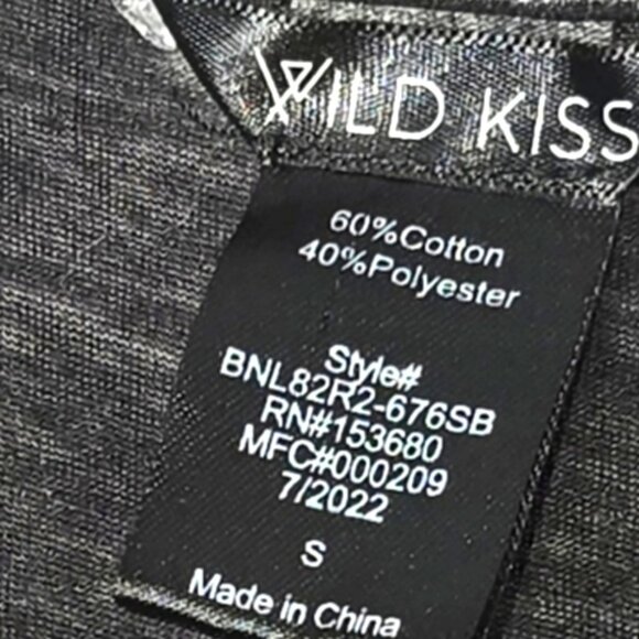 Wild Kiss Rock & Roll Revival Hometown Tour 1979 Tee - Picture 3 of 4